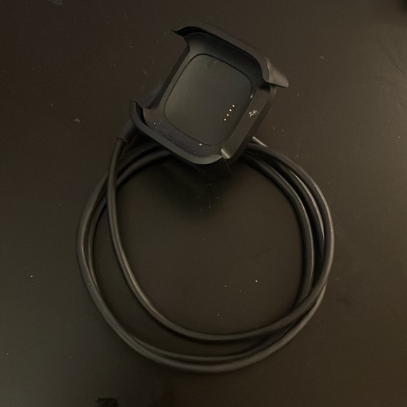 Fitbit Versa 2 - Picture 3 of 3